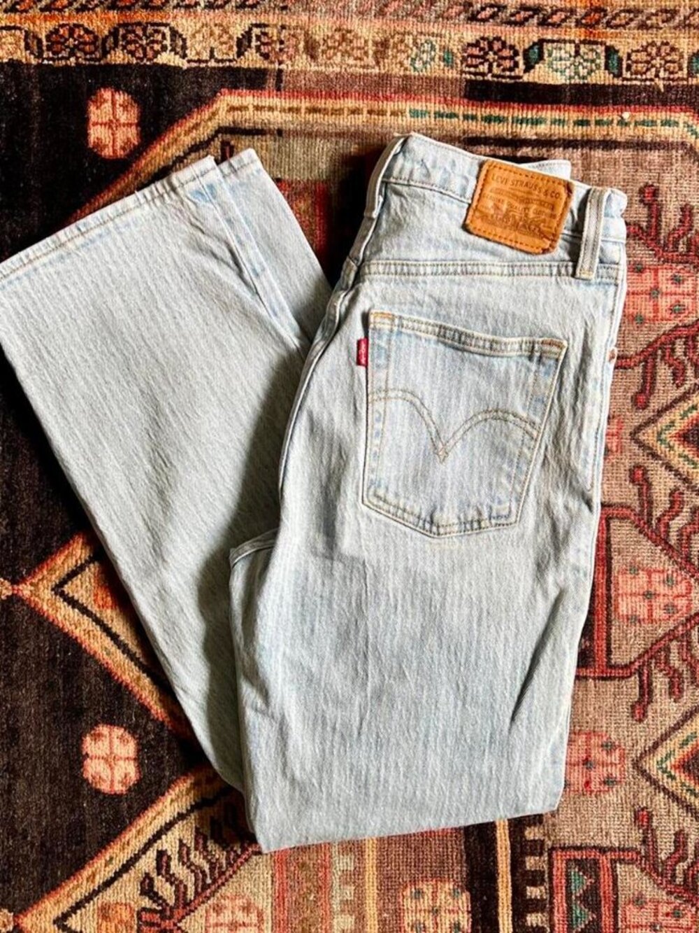Levi's Ribcage Straight - Picture 1 of 5
